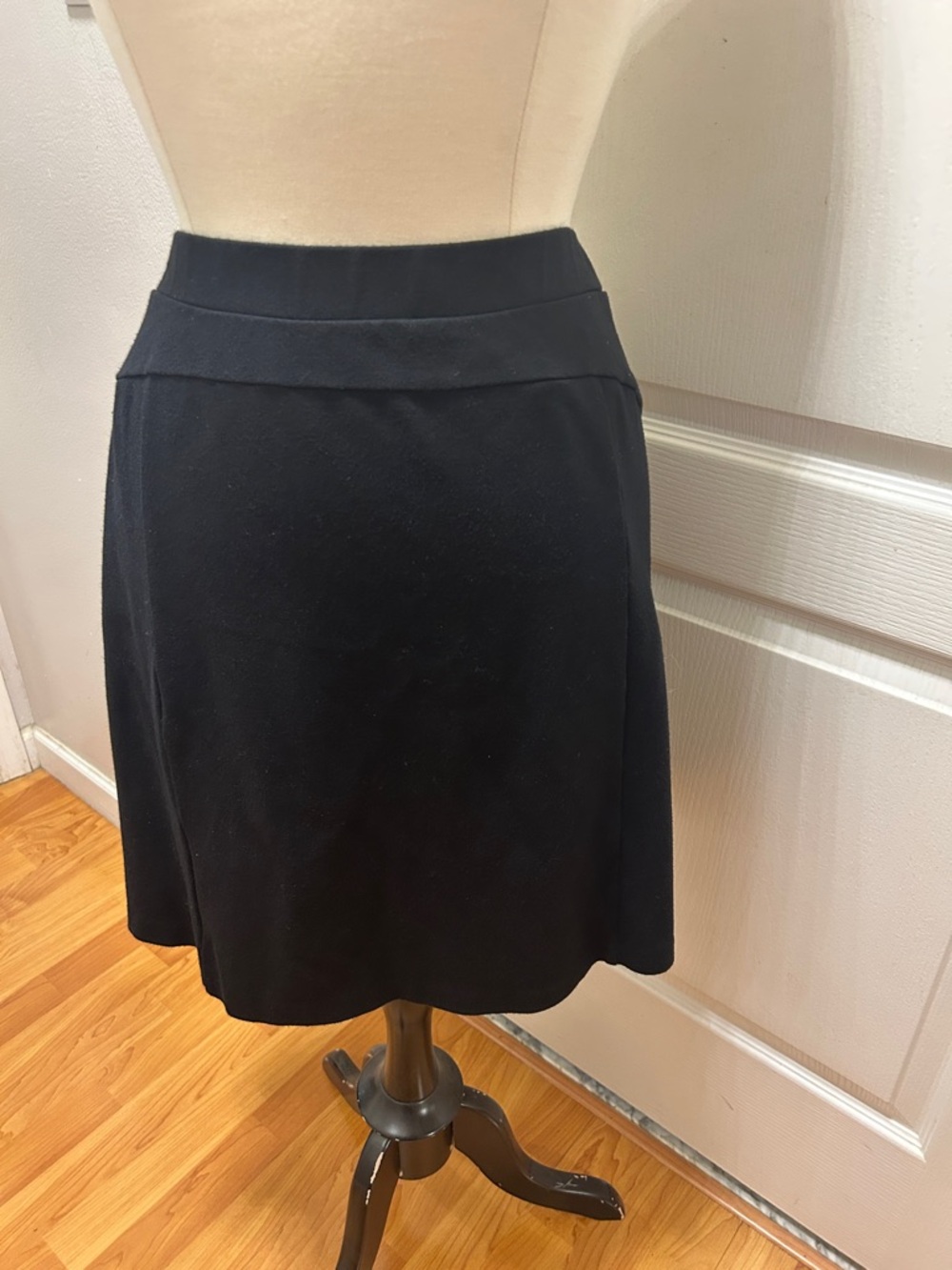Ellen Tracy Black A-Line Skirt Size XL